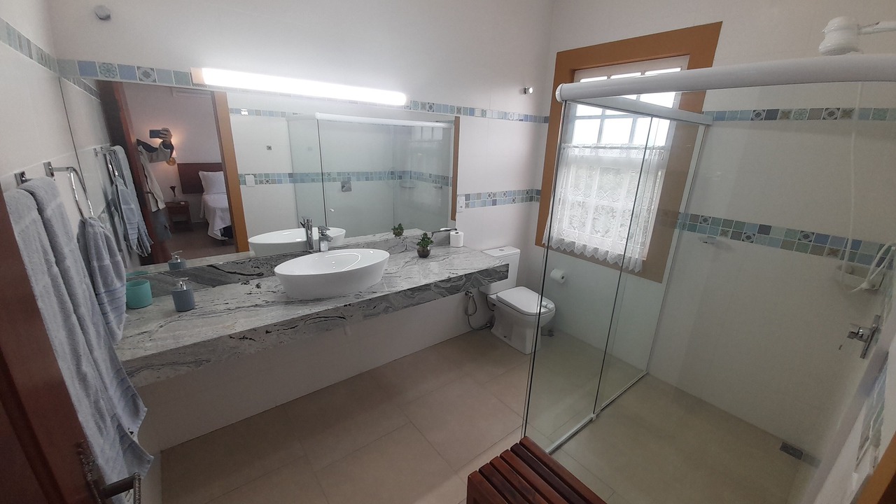 Photo of Bathroom in Cabore