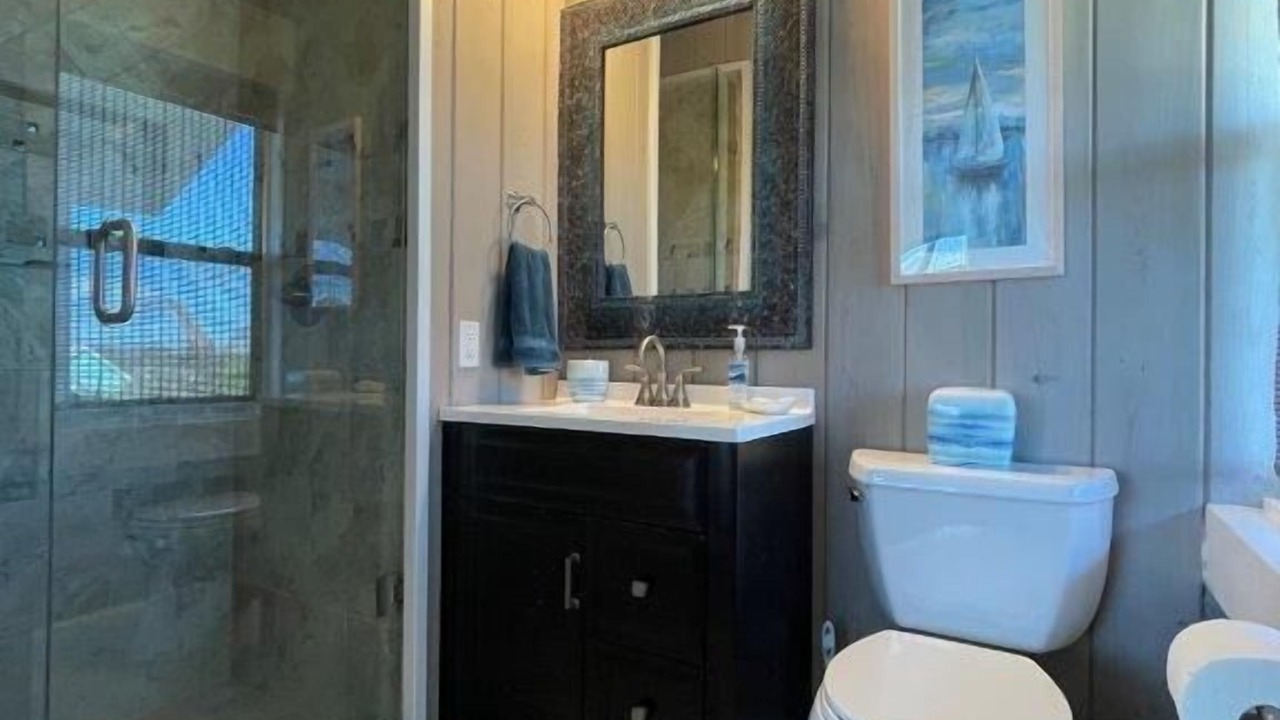 Photo of Bathroom in Hope Town