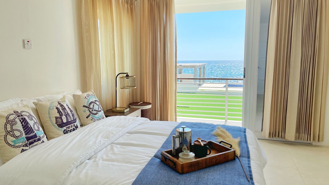 Photo of Bedroom in Whitehouse