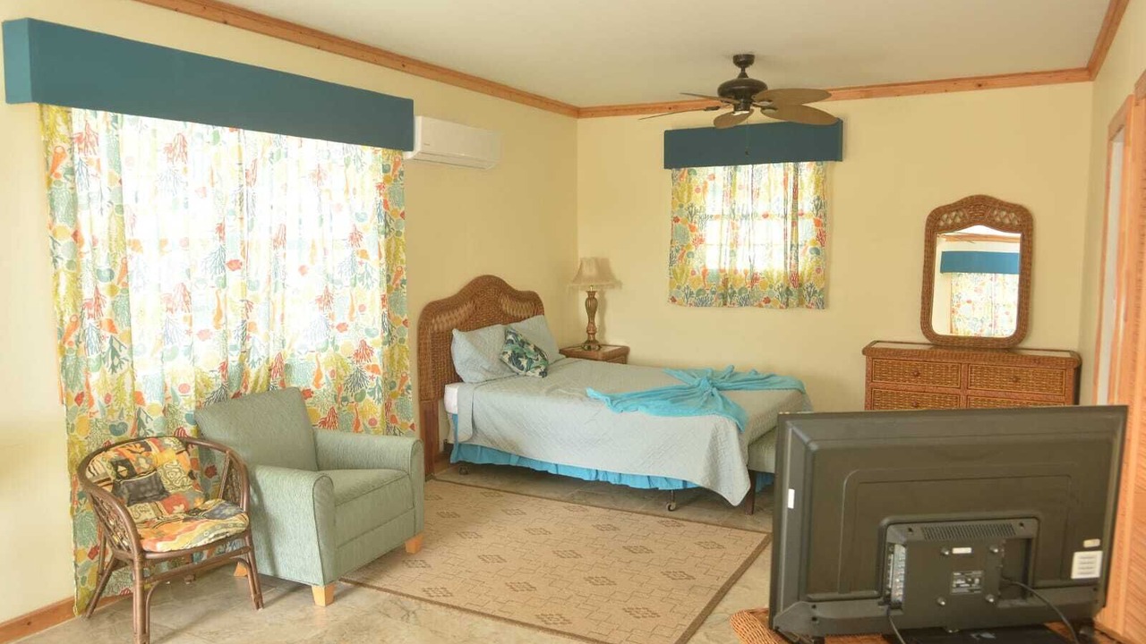 Photo of Bedroom in Rolleville