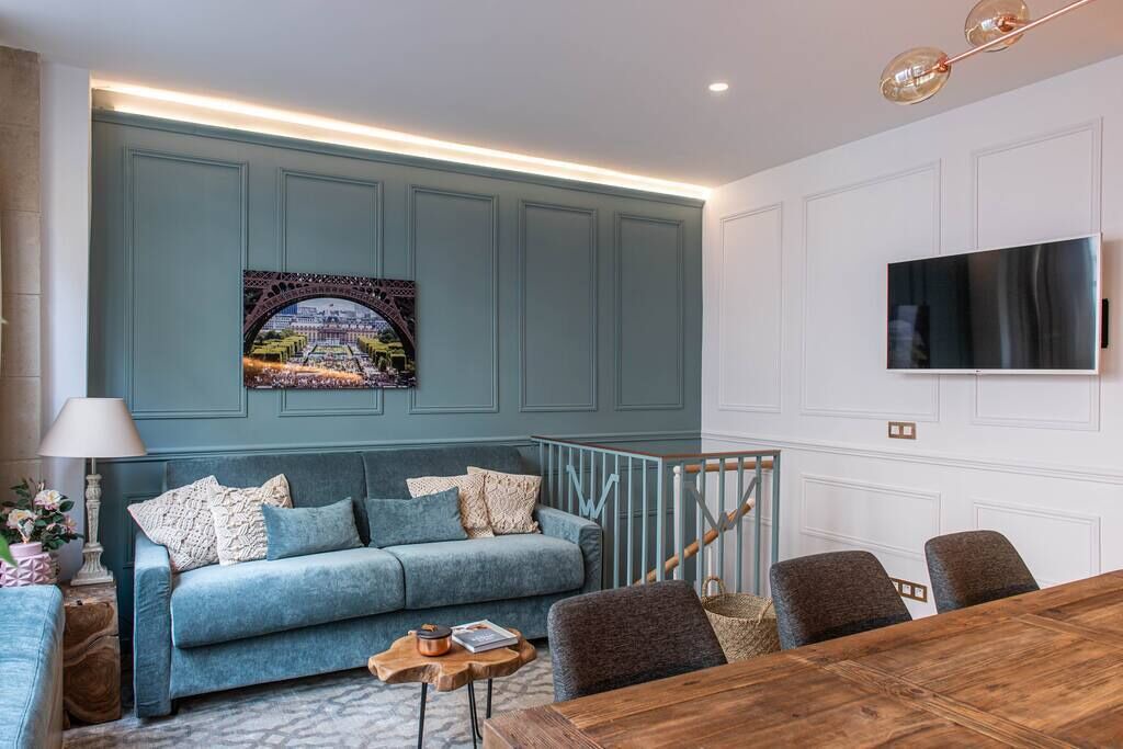 Photo of Livingroom in 15th Arrondissement