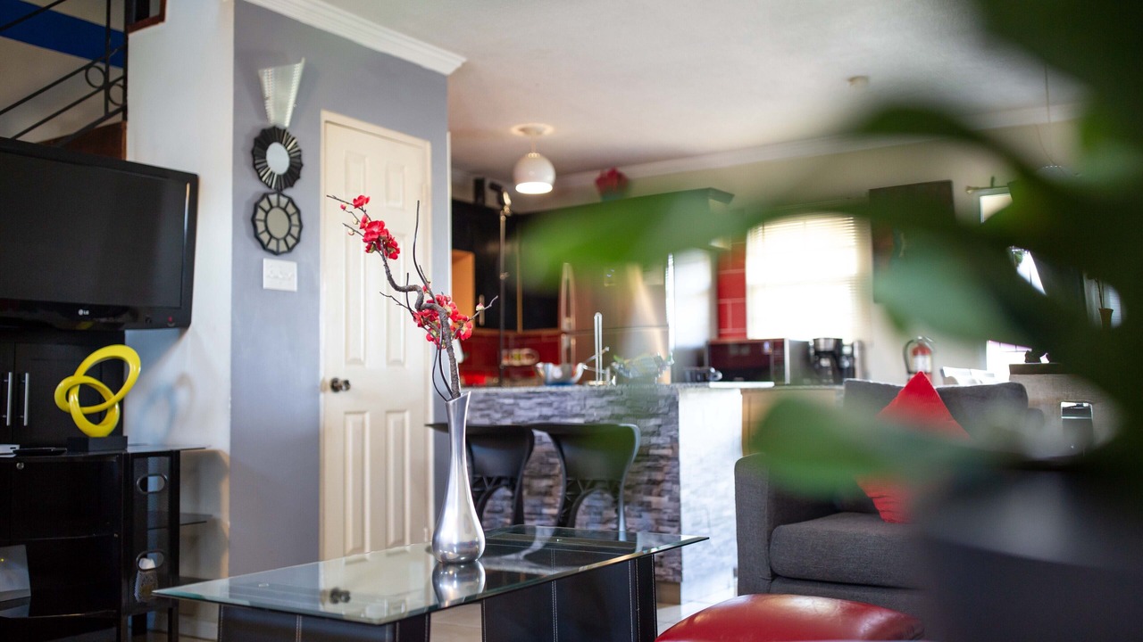 Photo of Livingroom in Caribbean Estates