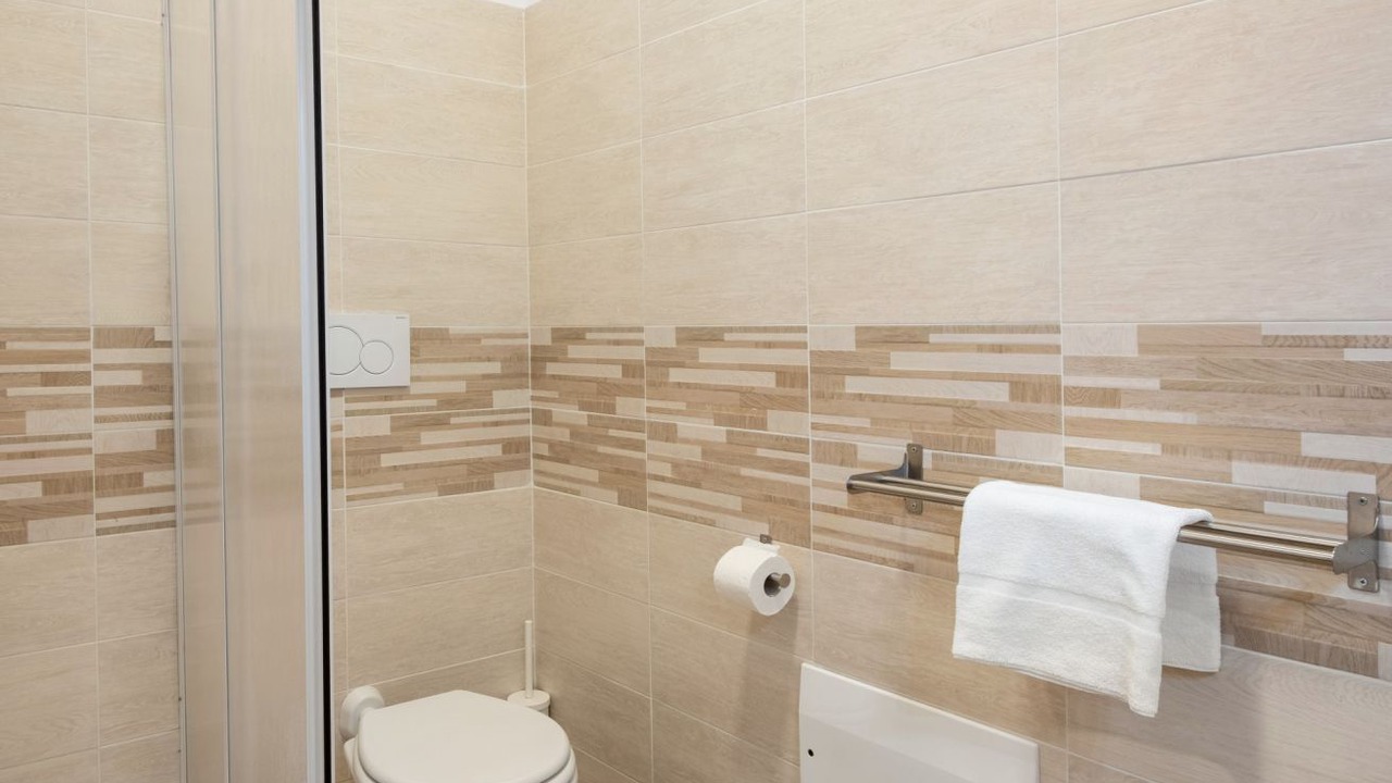 Photo of Bathroom in Peraga