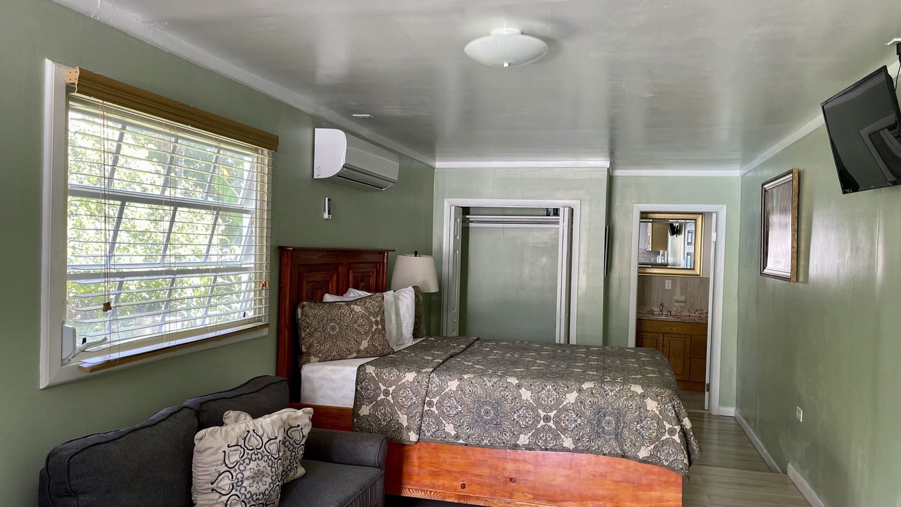 Photo of Bedroom in Nassau
