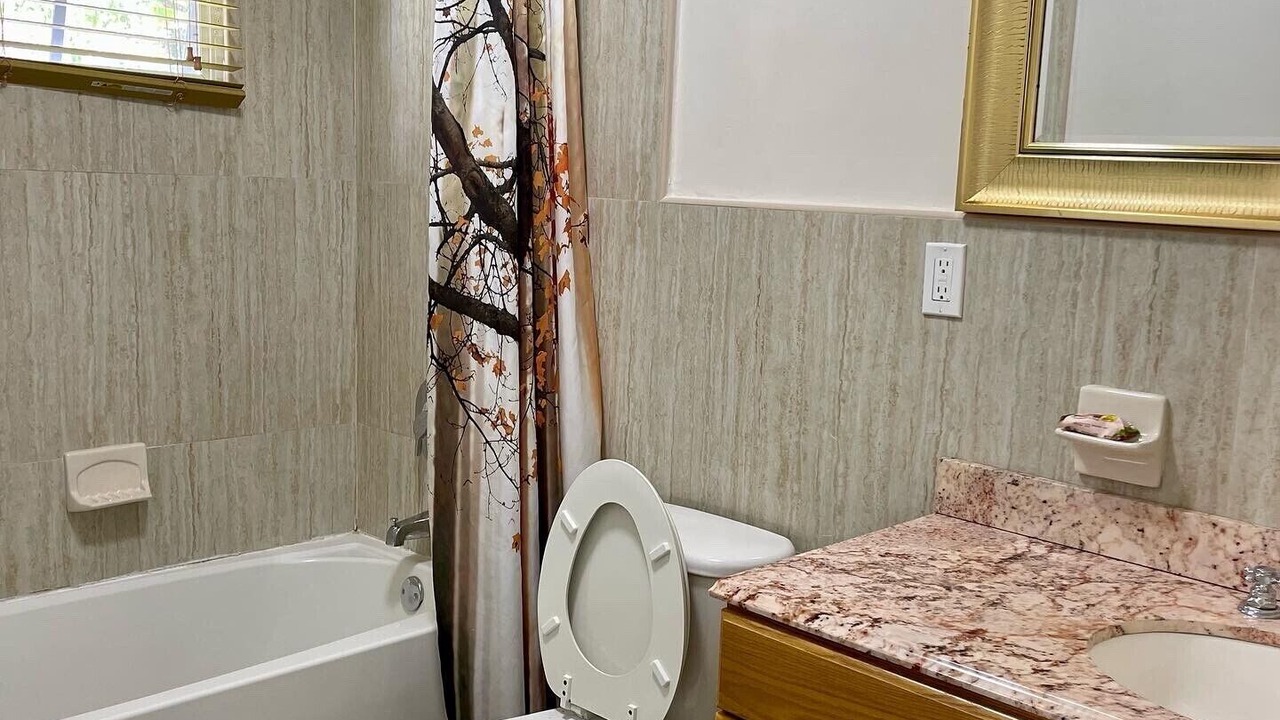 Photo of Bathroom in Nassau