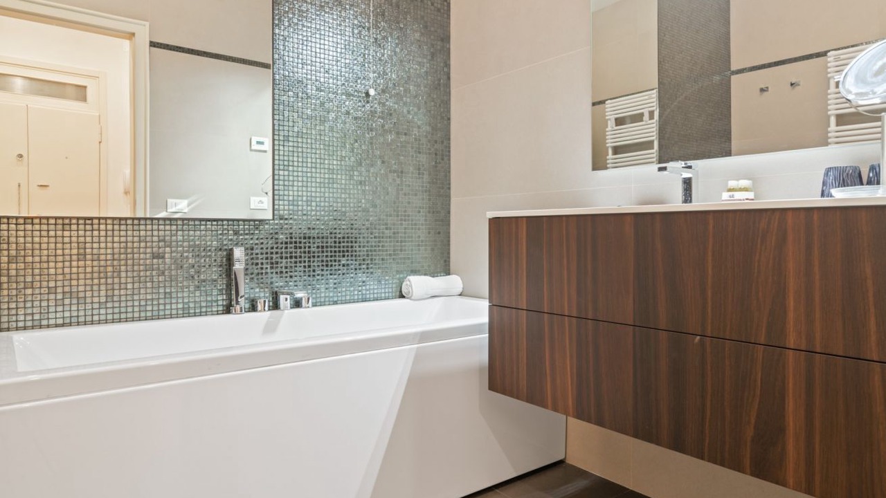Photo of Bathroom in Historic Centre