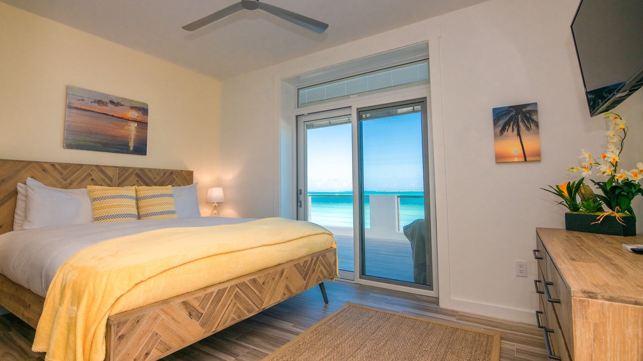 Photo of Bedroom in Tar Bay