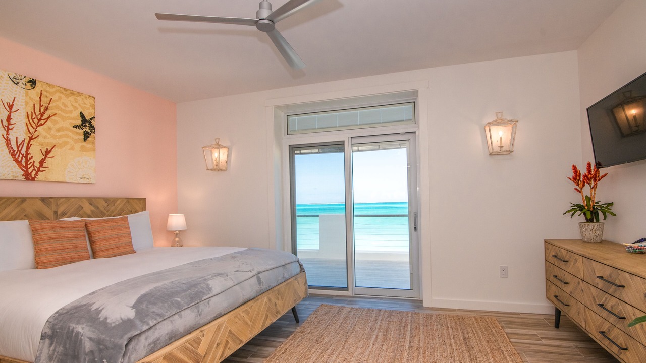 Photo of Bedroom in Tar Bay