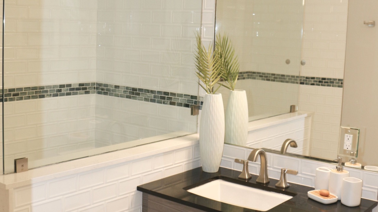 Photo of Bathroom in Tar Bay