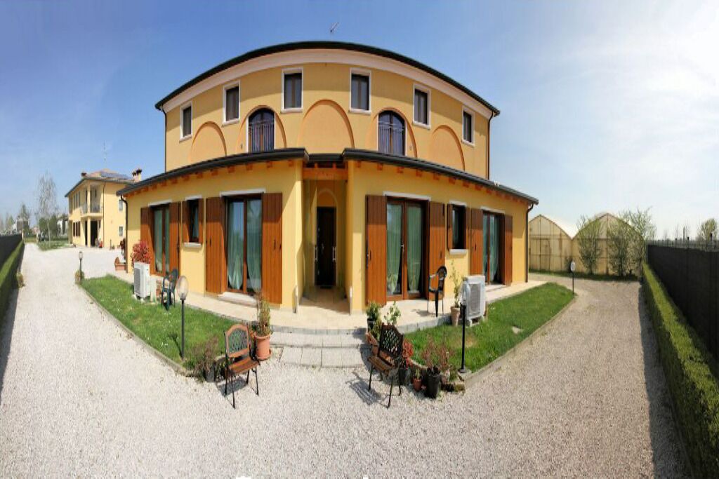 Photo of Outdoor in Falze