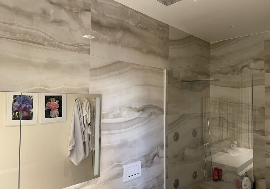 Photo of Bathroom in Greenpoint