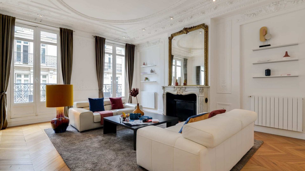 Photo of Livingroom in Champs-Elysees
