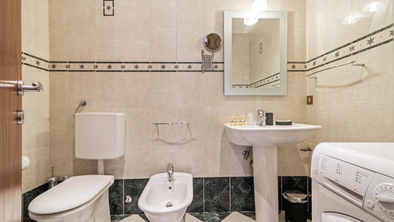 Photo of Bathroom in Historic Centre