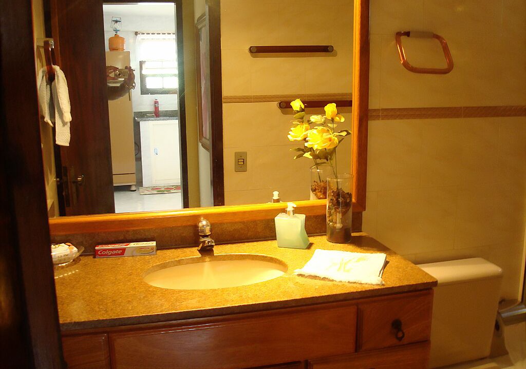 Photo of Bathroom in Penedo