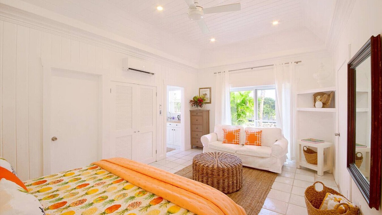 Photo of Bedroom in Governor's Harbour