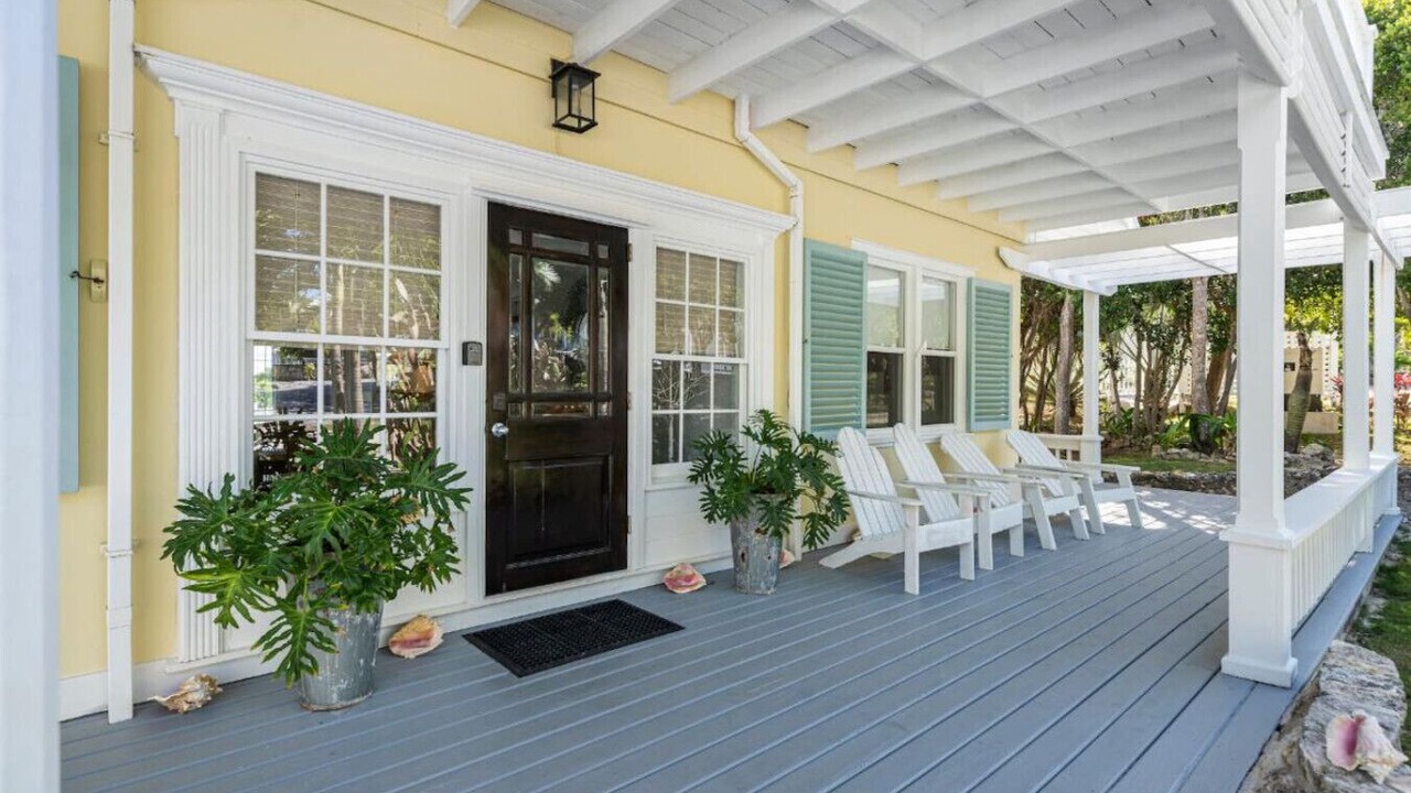 Photo of Patio Balcony in Governor's Harbour