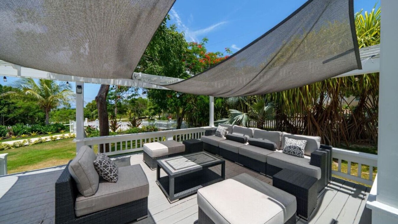 Photo of Patio Balcony in Governor's Harbour