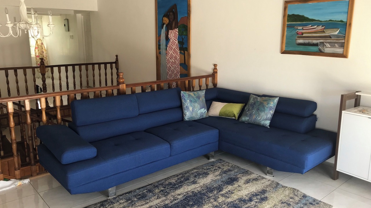 Photo of Livingroom in Whitehouse