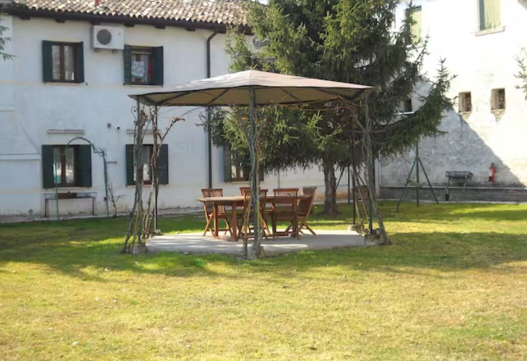 Photo of Outdoor in Rovare