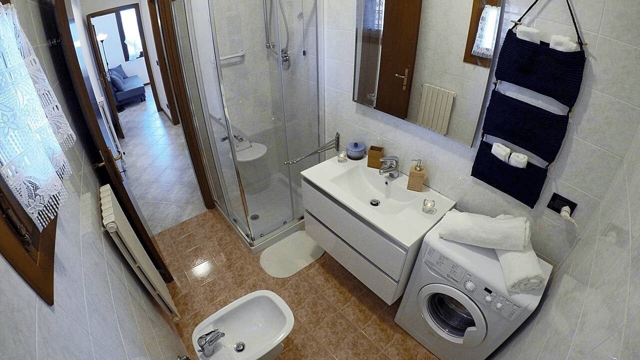 Photo of Bathroom in Reschigliano