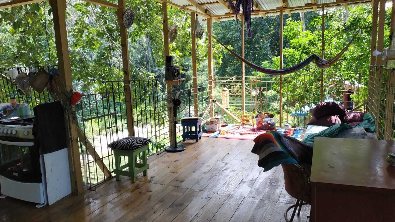 Photo of Patio Balcony in Tower Isle