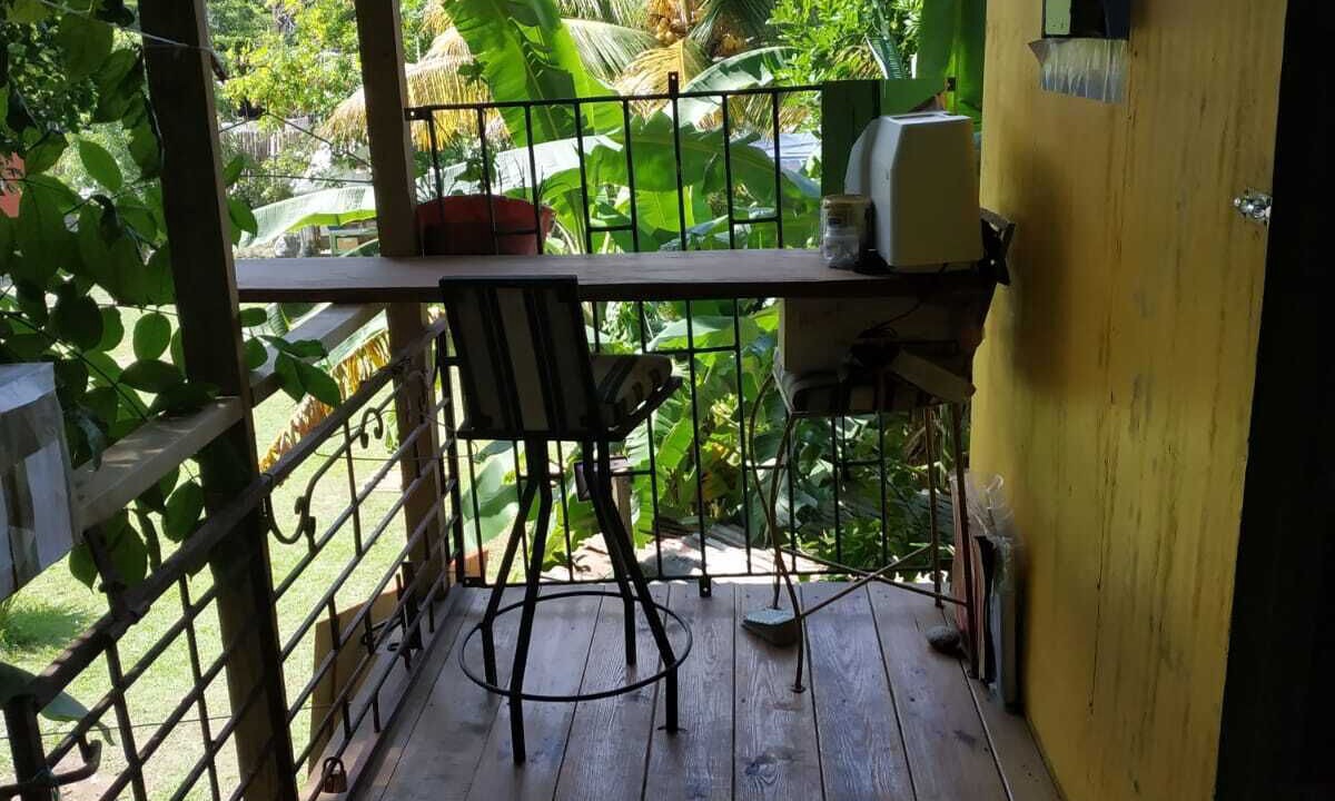 Photo of Patio Balcony in Tower Isle