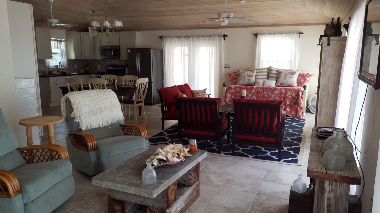 Photo of Livingroom in South Palmetto Point