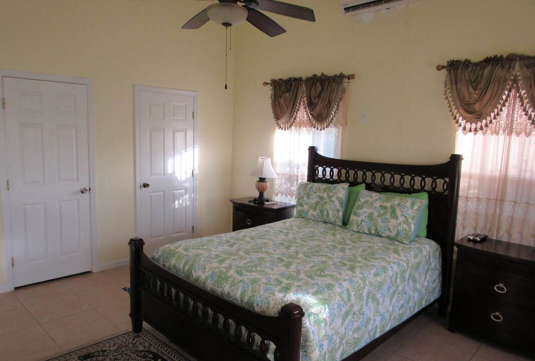 Photo of Bedroom in Rolleville