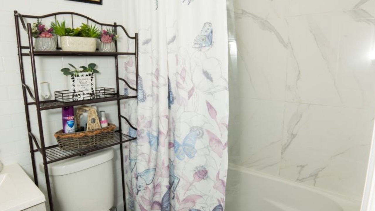 Photo of Bathroom in Canarsie