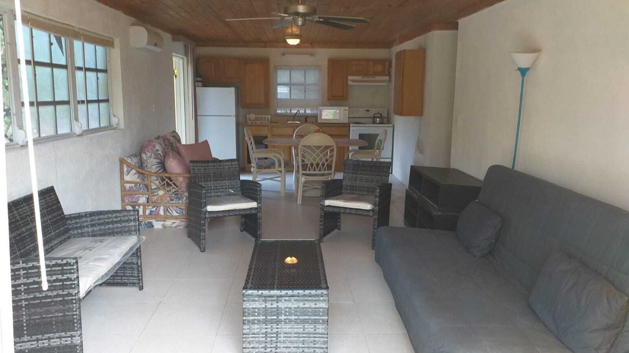 Photo of Livingroom in South Palmetto Point