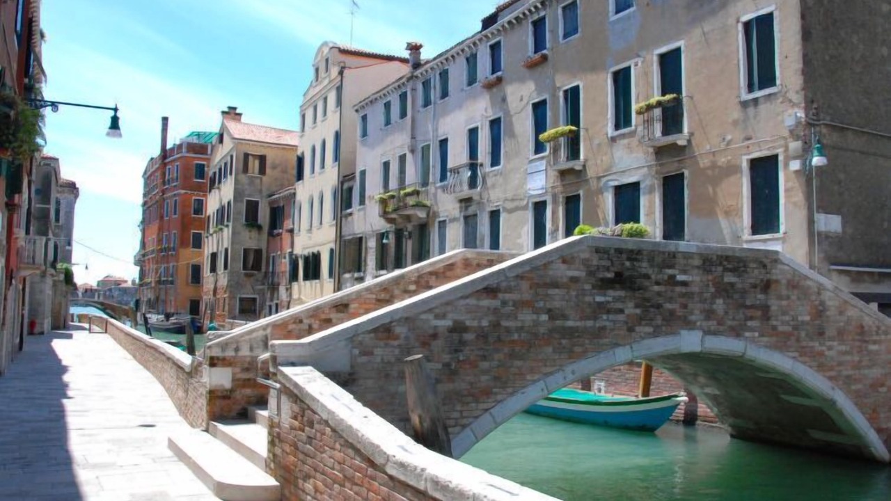 Photo of Others in Dorsoduro