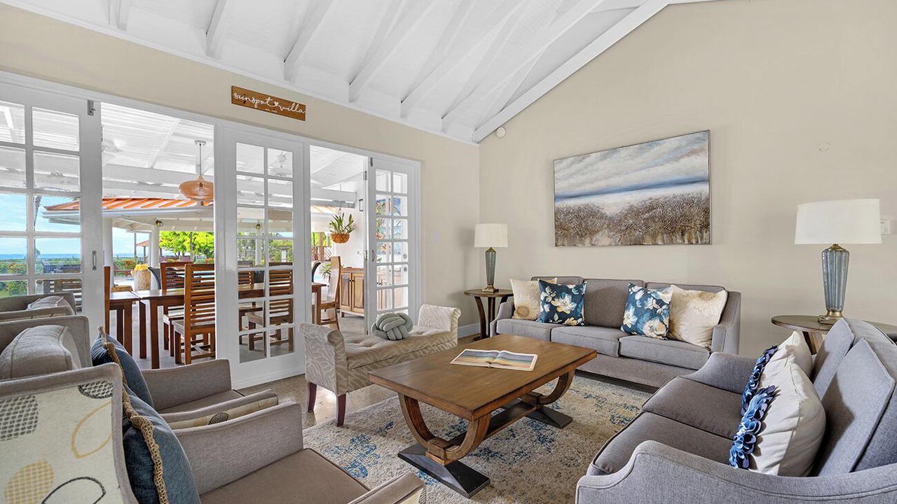 Photo of Livingroom in Runaway Bay