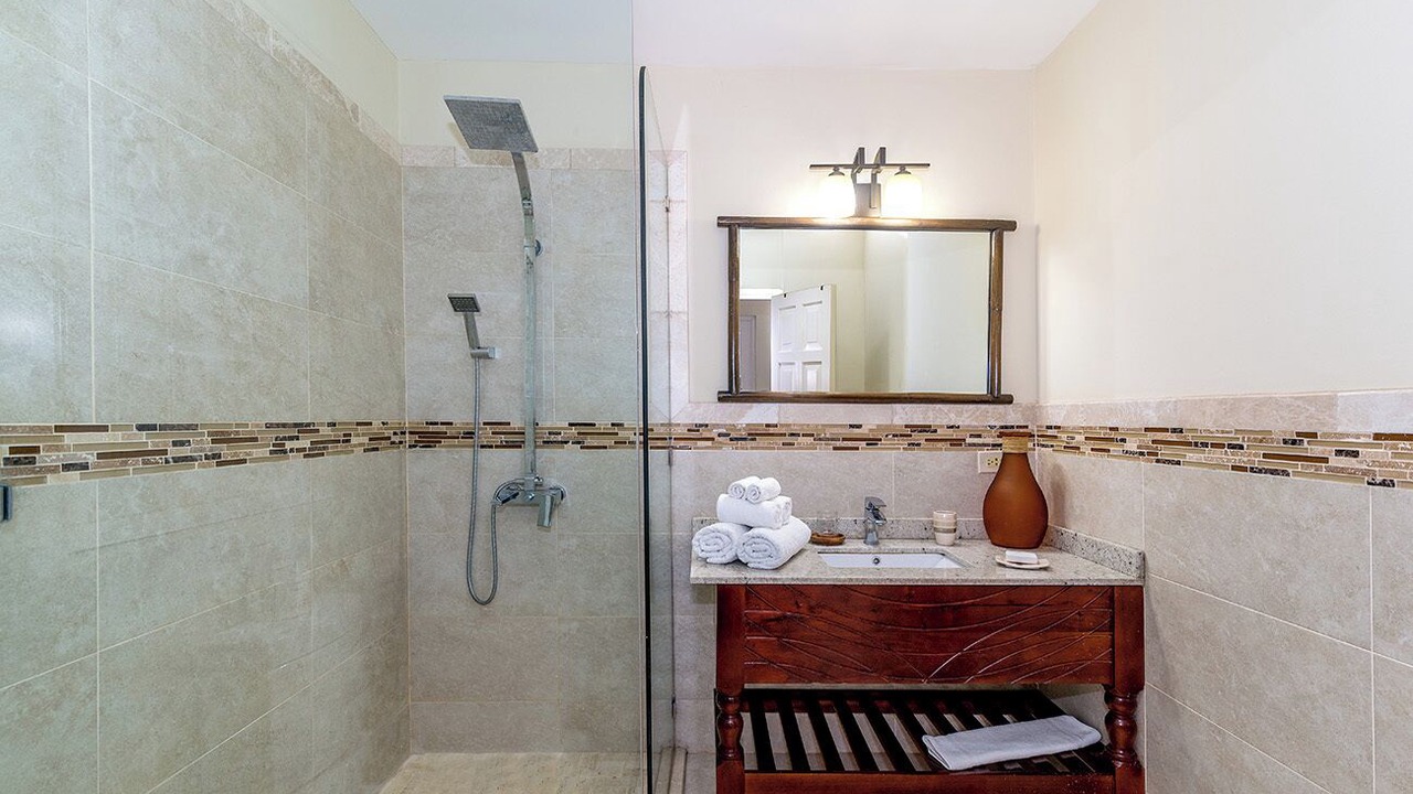 Photo of Bathroom in Runaway Bay