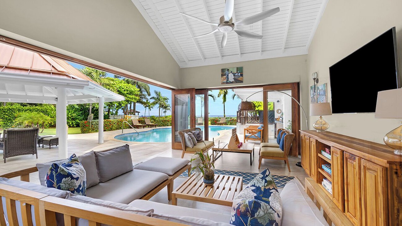 Photo of Livingroom in Runaway Bay