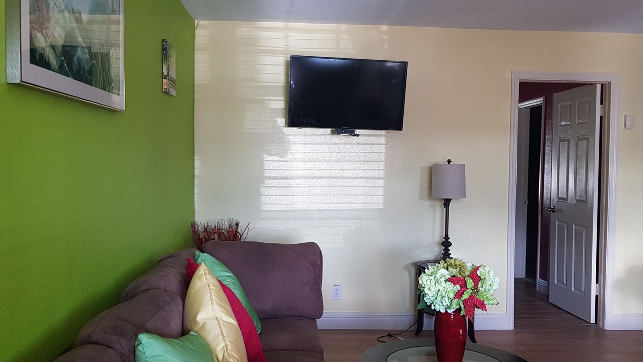 Photo of Livingroom in Bahamas Terrace