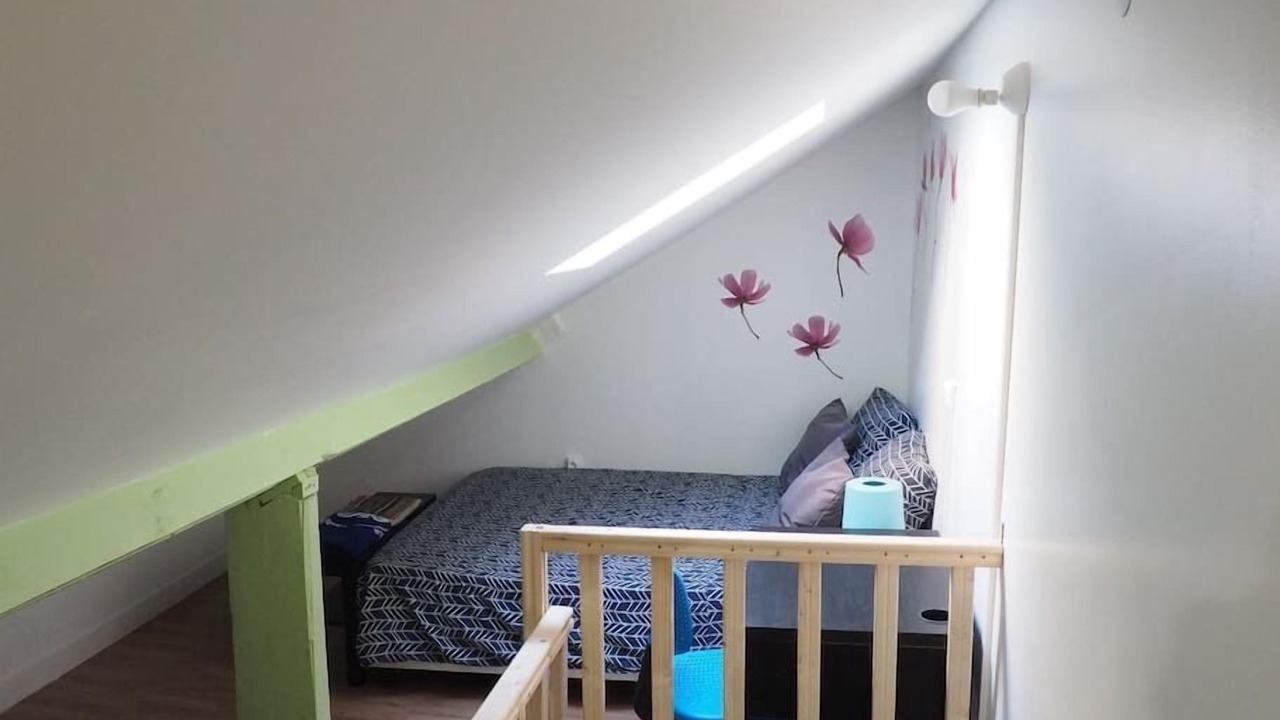Photo of Bedroom in Villeneuve-Saint-Georges