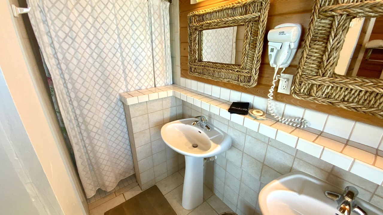 Photo of Bathroom in Hope Town