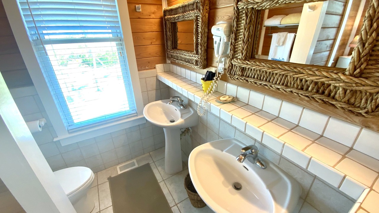 Photo of Bathroom in Hope Town