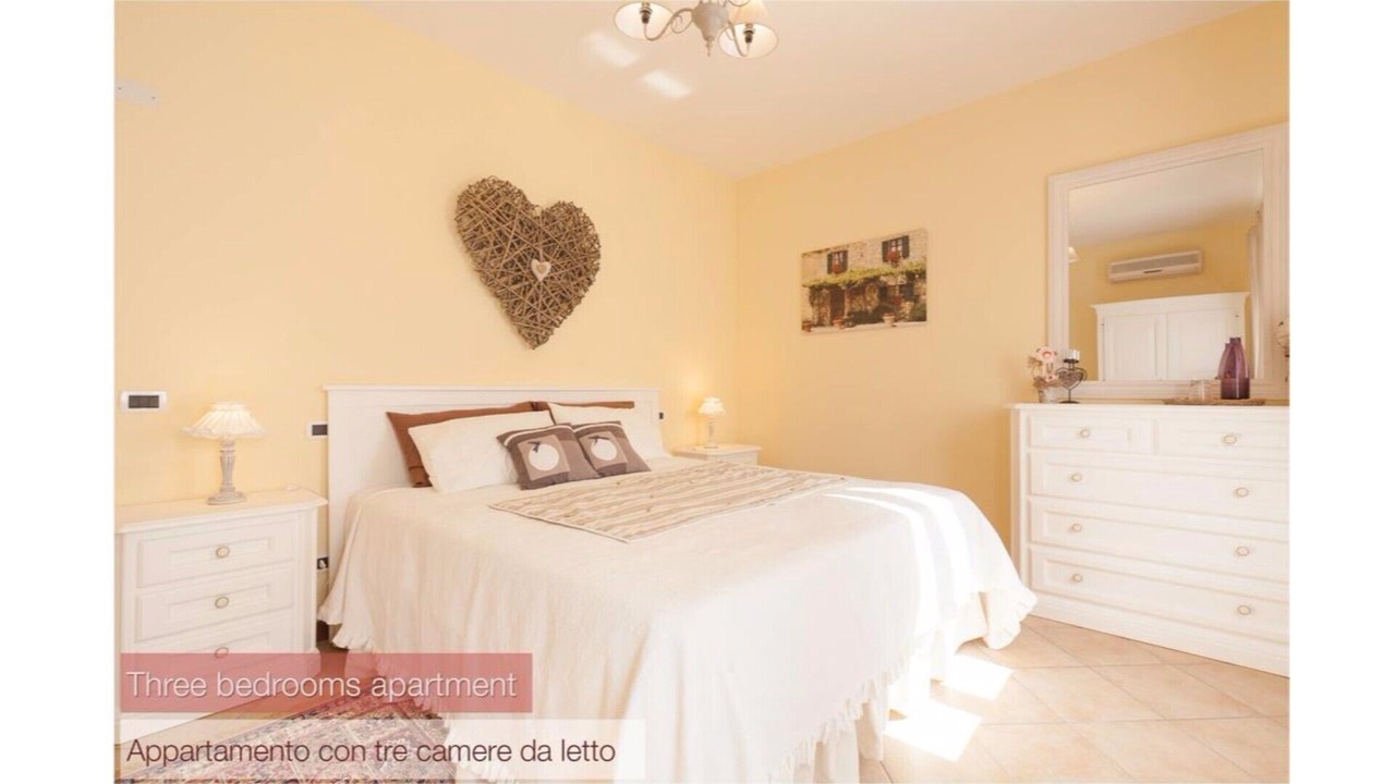 Photo of Bedroom in Castegnero