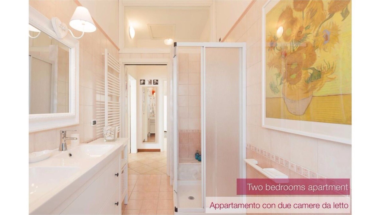 Photo of Bathroom in Castegnero