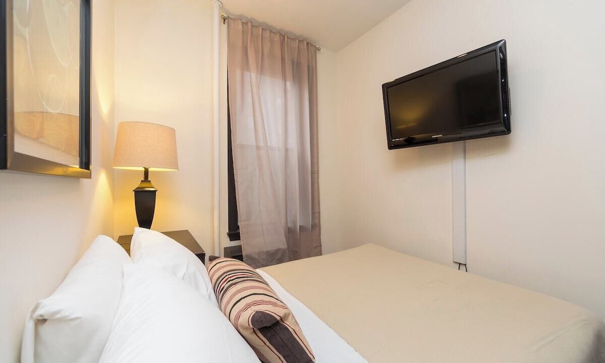 Photo of Bedroom in Kips Bay