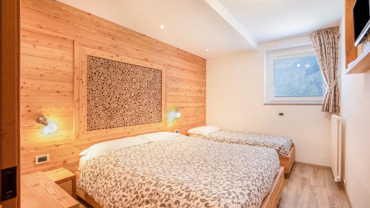 Photo of Bedroom in Commezzadura