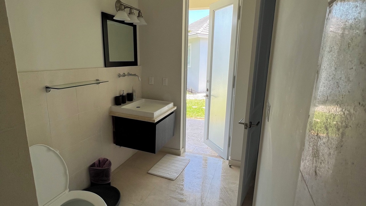 Photo of Bathroom in Alice Town
