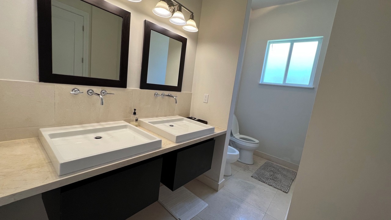 Photo of Bathroom in Alice Town