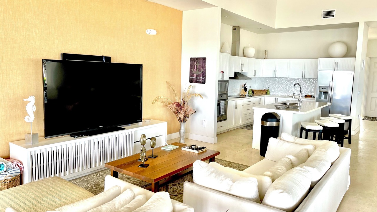Photo of Livingroom in Alice Town