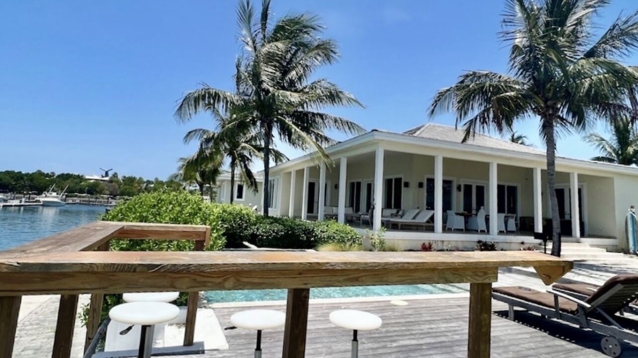 Photo of Patio Balcony in Alice Town