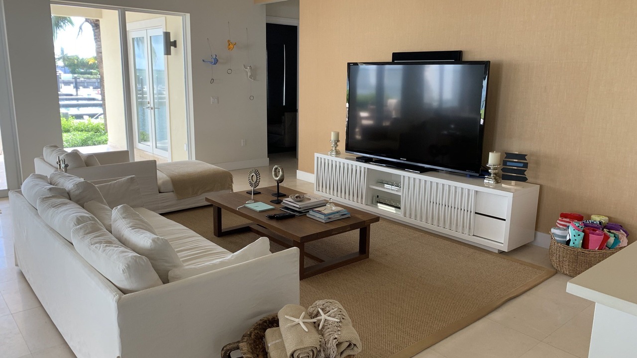 Photo of Livingroom in Alice Town