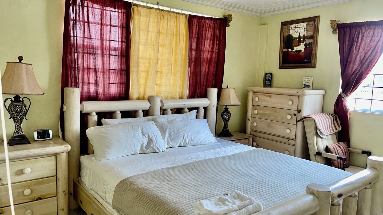 Photo of Bedroom in Eastwood Park