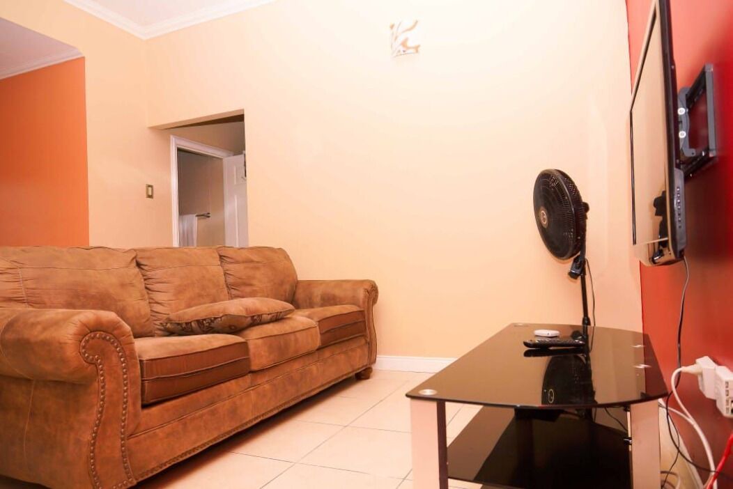 Photo of Livingroom in Eden Gardens