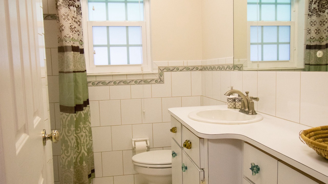Photo of Bathroom in Spanish Wells